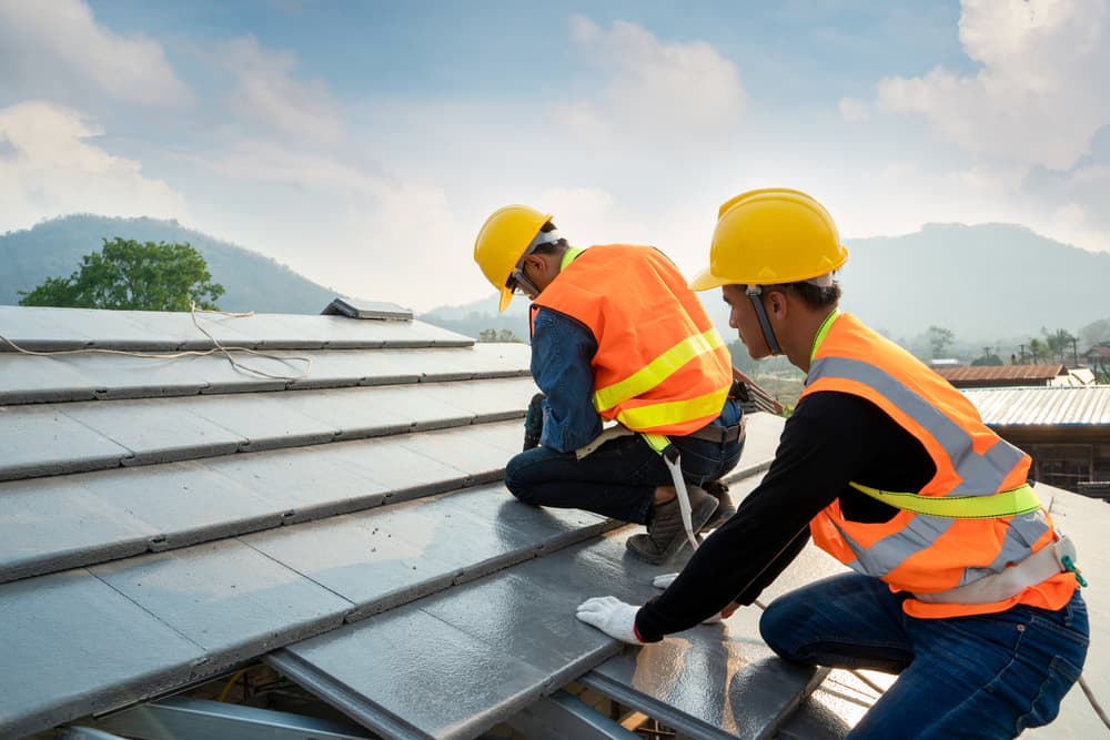 roof repair in Lakeland North WA